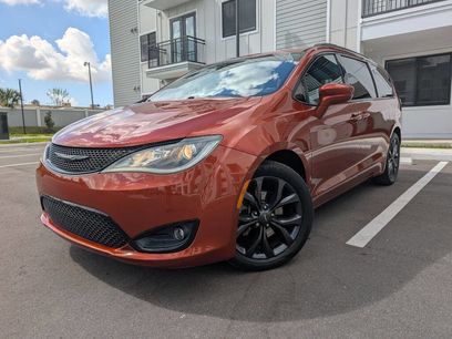Used 2018 Chrysler Pacifica Touring-L Plus