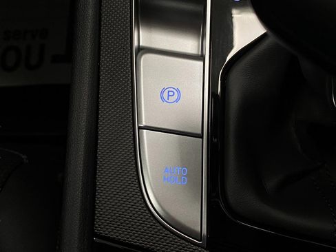 Certified 2023 Hyundai Elantra Limited FWD image 27