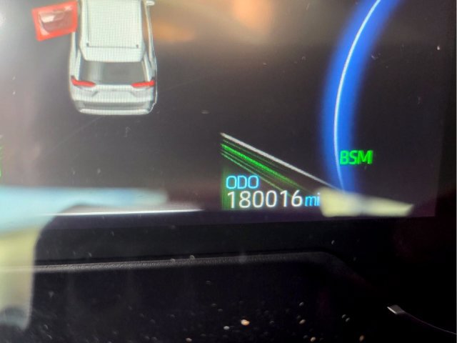 Used 2021 Toyota RAV4 Limited AWD/4WD image 33