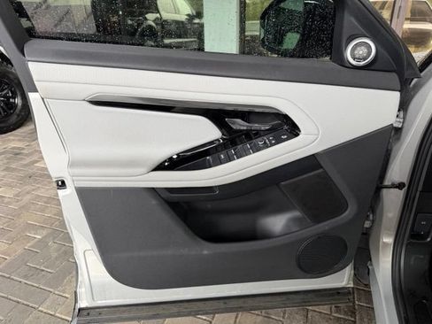 Used 2021 Land Rover Range Rover Evoque S AWD/4WD image 6