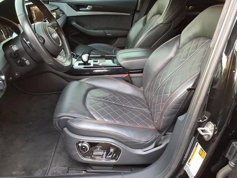 Used 2017 Audi S8 Plus w/ Dynamic Package image 13