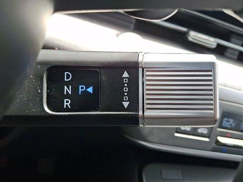 Certified 2024 Hyundai Kona Limited AWD/4WD image 12