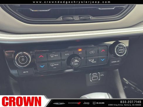 Used 2025 Jeep Compass Limited AWD/4WD image 30