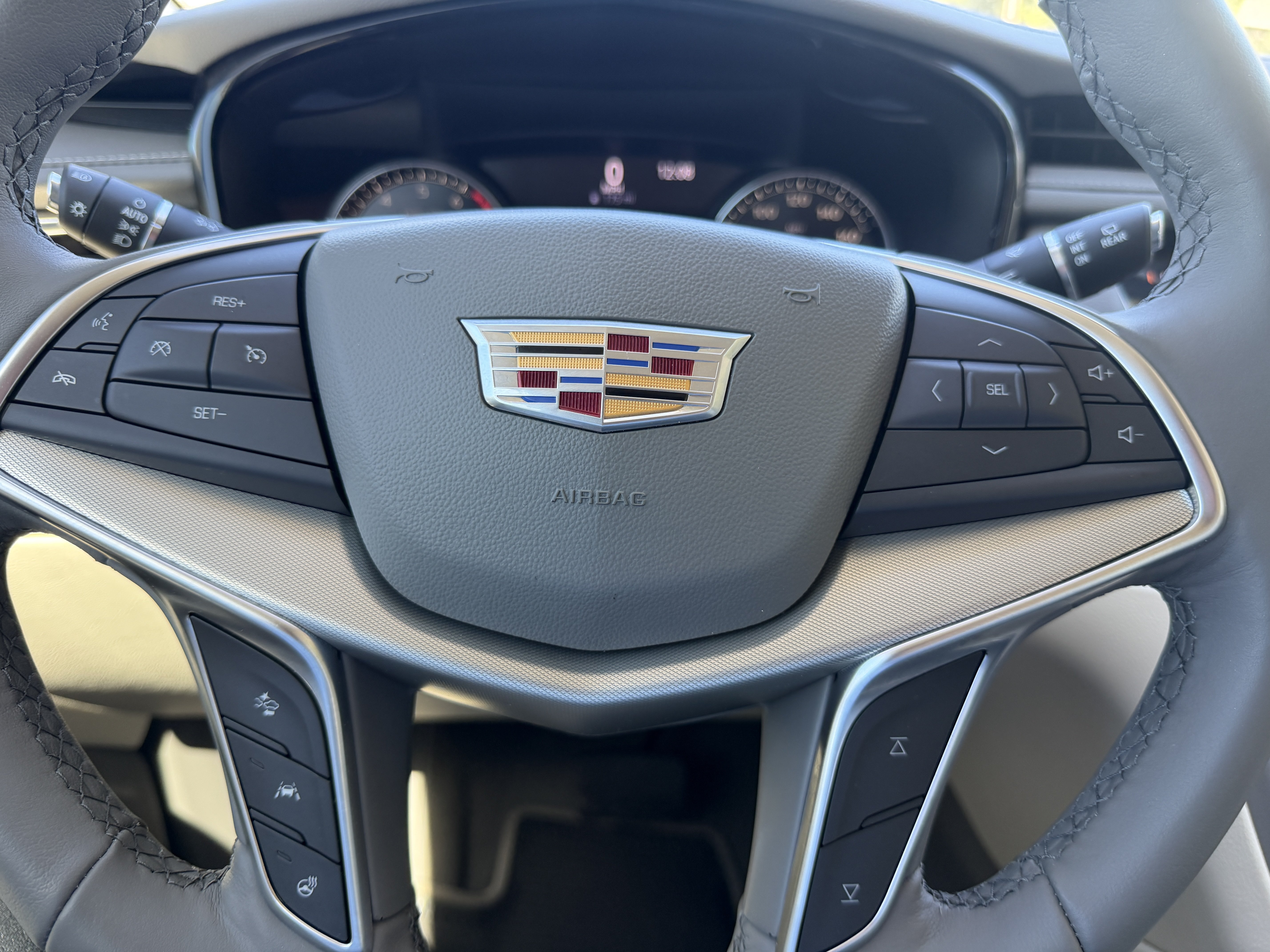 Certified 2022 Cadillac XT5 Premium Luxury FWD image 29