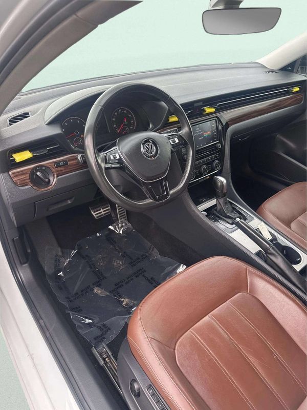 Used 2022 Volkswagen Passat 2.0T FWD image 17