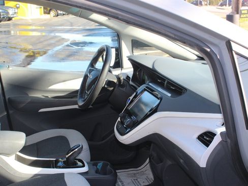 Used 2019 Chevrolet Bolt LT image 16