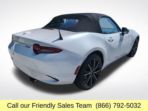 Used 2024 MAZDA MX-5 Miata Grand Touring RWD image 6