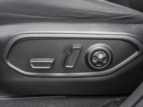 Used 2024 Jeep Grand Cherokee L Laredo AWD/4WD image 23