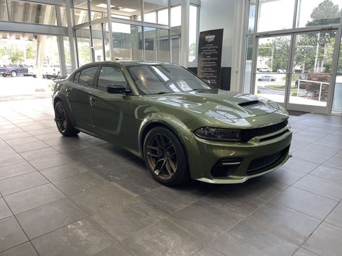 Used 2023 Dodge Charger SRT Hellcat w/ Harman/Kardon Audio Group RWD image 3