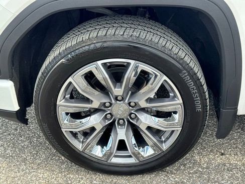 Used 2024 GMC Sierra 1500 Denali AWD/4WD image 19
