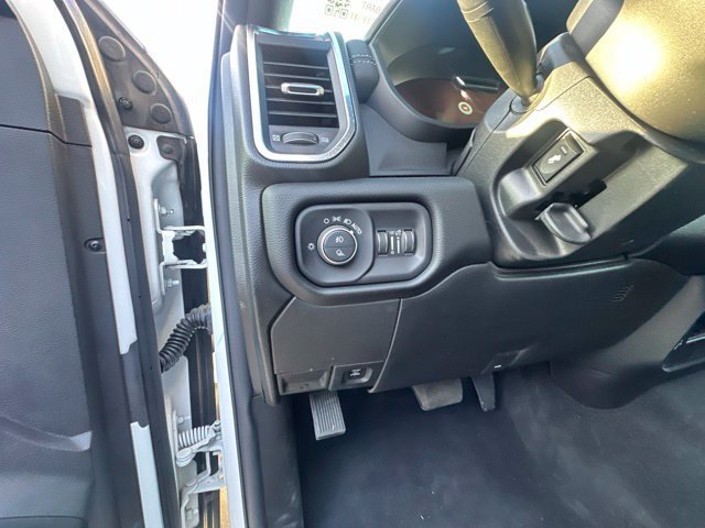 Used 2026 RAM 2500 Laramie AWD/4WD image 18