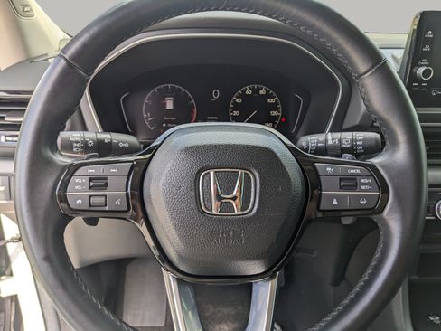 Used 2025 Honda Pilot Touring image 35