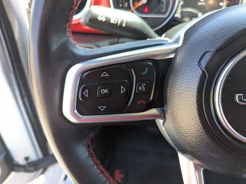 Certified 2023 Jeep Gladiator Rubicon w/ Cold Weather Group AWD/4WD image 10