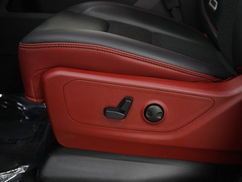 Used 2025 RAM 1500 Rebel AWD/4WD image 21