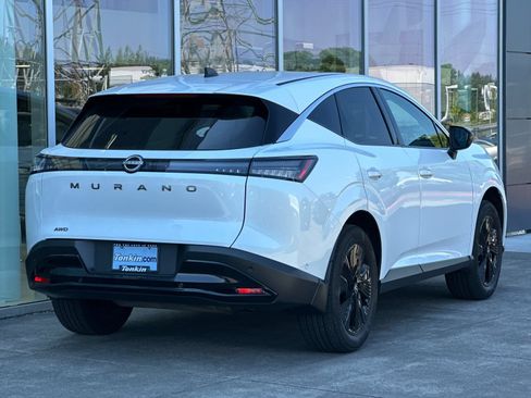Certified 2025 Nissan Murano SV AWD/4WD image 3