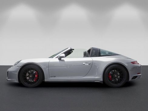 Used 2018 Porsche 911 Targa 4 GTS AWD/4WD image 6