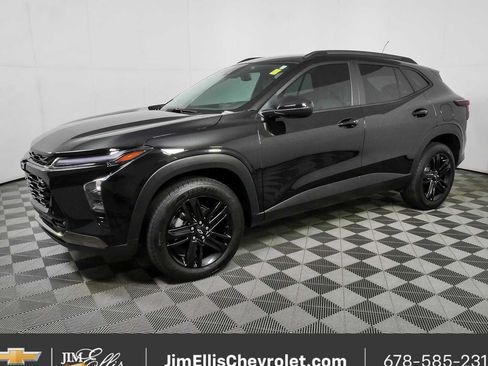 Certified 2025 Chevrolet Trax ACTIV w/ Driver Confidence Package FWD image 25