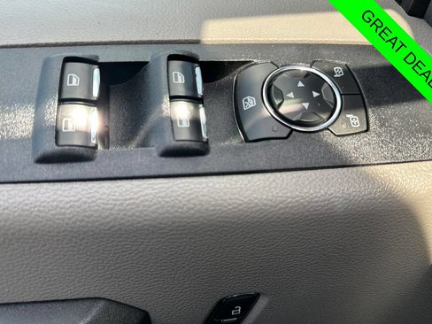 Used 2022 Ford F250 XL w/ Power Equipment Group RWD image 11
