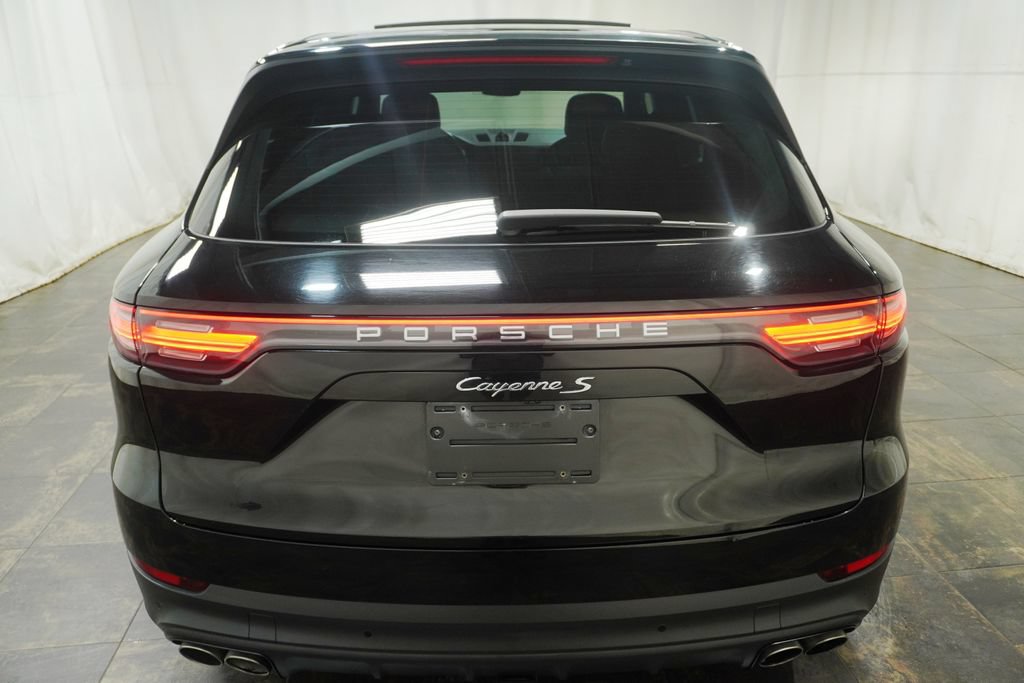 Used 2021 Porsche Cayenne S AWD/4WD image 4