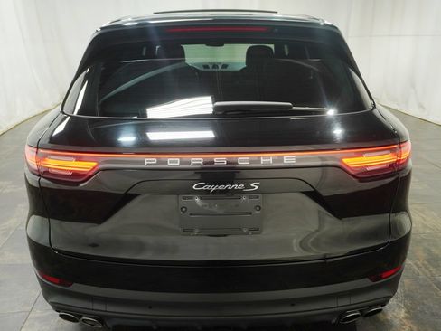 Used 2021 Porsche Cayenne S AWD/4WD image 4