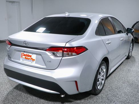 Used 2023 Toyota Corolla LE FWD image 7