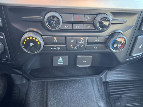 Used 2025 Ford F350 XL w/ XL Chrome Package image 25