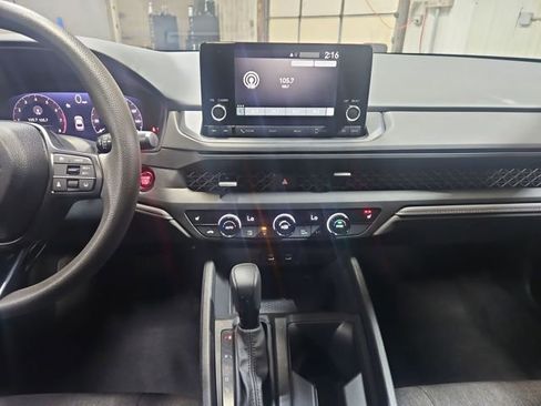 Used 2024 Honda Accord EX image 17