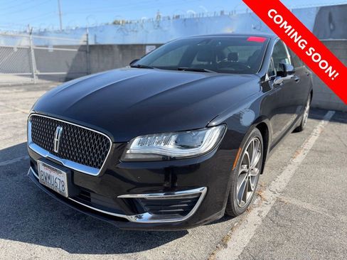 Used 2019 Lincoln MKZ Reserve w/ Reserve Plus Package FWD image 2