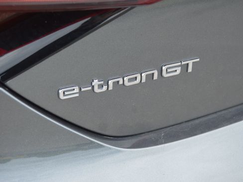 Used 2023 Audi e-tron GT Premium Plus AWD/4WD image 7