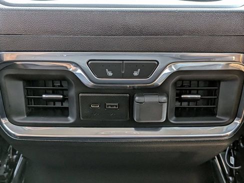 Used 2023 GMC Sierra 2500 Denali w/ Denali Ultimate Package AWD/4WD image 34