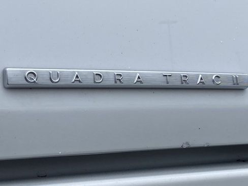 Used 2023 Jeep Wagoneer Series III w/ Preferred Equipment Group image 36