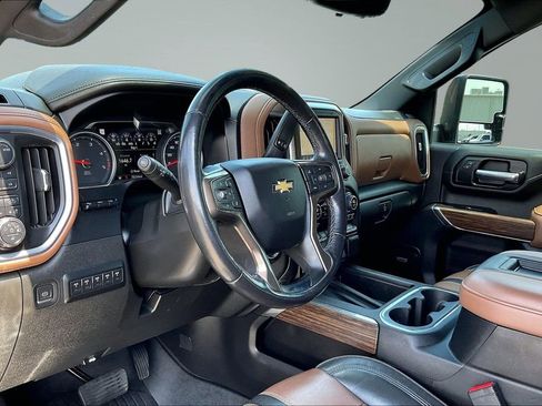 Used 2021 Chevrolet Silverado 2500 High Country w/ Z71 Off-Road Package AWD/4WD image 14