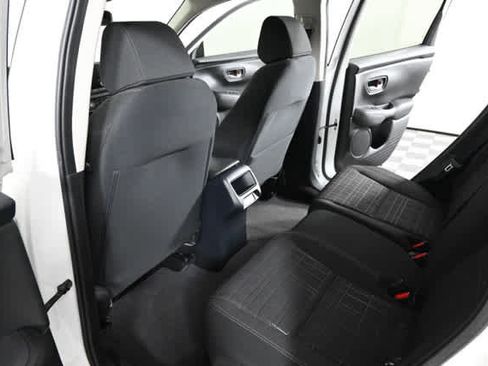 Used 2024 Honda HR-V LX image 12