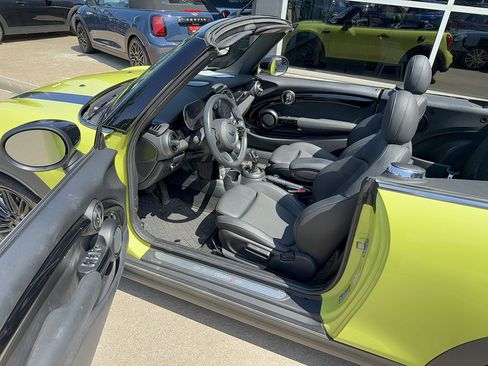 Used 2024 MINI Cooper S FWD image 5