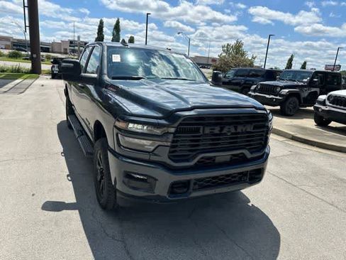 Used 2025 RAM 2500 Big Horn AWD/4WD image 27