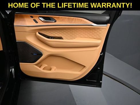 Used 2023 Jeep Grand Cherokee L Summit image 62