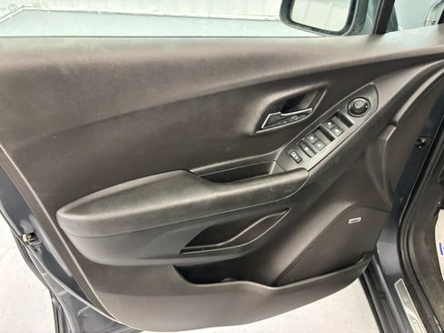 Used 2016 Chevrolet Trax LTZ AWD/4WD image 19