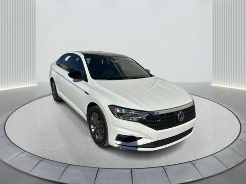 Used 2019 Volkswagen Jetta R-Line image 3