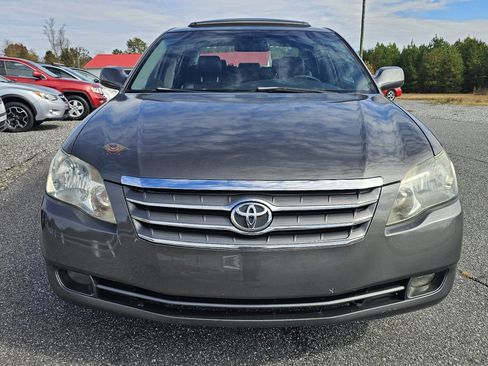 Used 2005 Toyota Avalon XL image 19