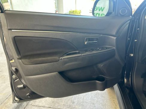 Used 2021 Mitsubishi Outlander Sport ES FWD image 30