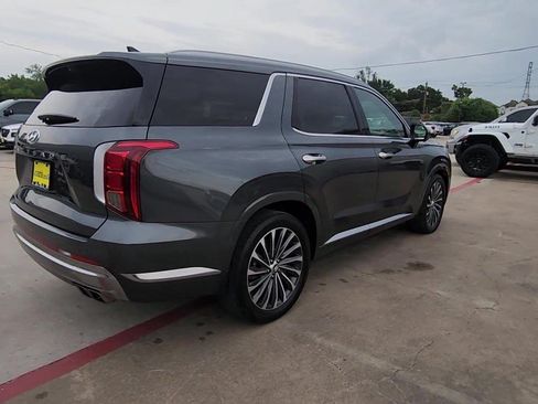 Used 2025 Hyundai Palisade Calligraphy FWD image 8
