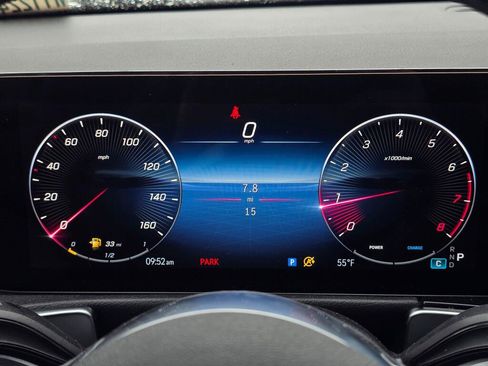 New 2026 Mercedes-Benz GLB 250 4MATIC image 37