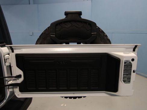 Used 2020 Jeep Wrangler Unlimited Rubicon AWD/4WD image 34