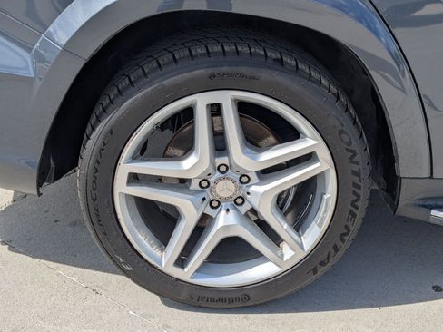 Used 2016 Mercedes-Benz GL 550 4MATIC image 12