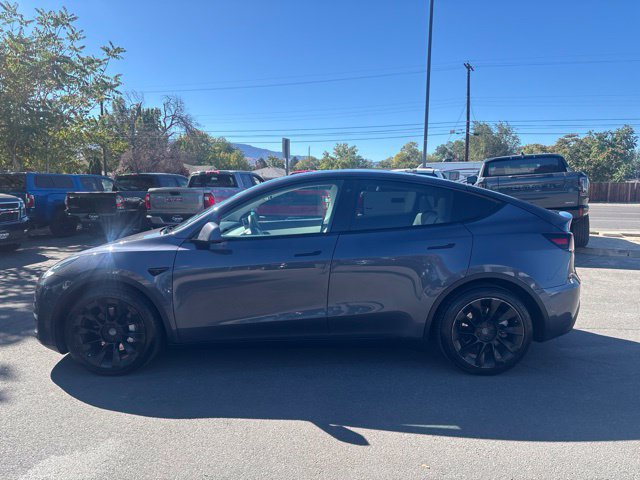 Used 2022 Tesla Model Y Long Range AWD/4WD image 5
