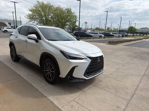 Certified 2025 Lexus NX 250 FWD w/ Accessory Package (2T) image 2