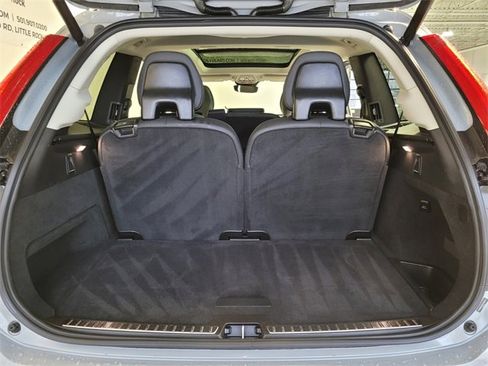 Certified 2025 Volvo XC90 B6 Plus image 19
