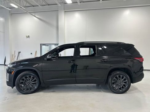 Used 2023 Chevrolet Traverse RS w/ LPO, Floor Liner Package image 12