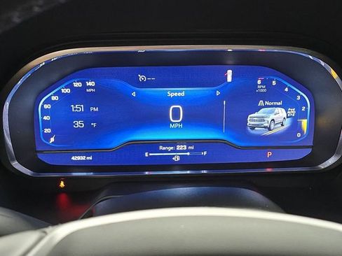 Used 2023 Chevrolet Tahoe LT w/ LT Signature Plus Package image 23