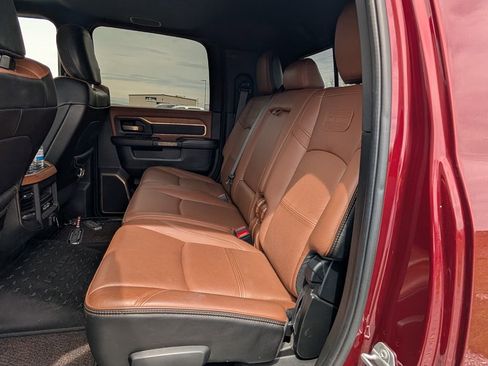 Used 2019 RAM 3500 Limited image 14